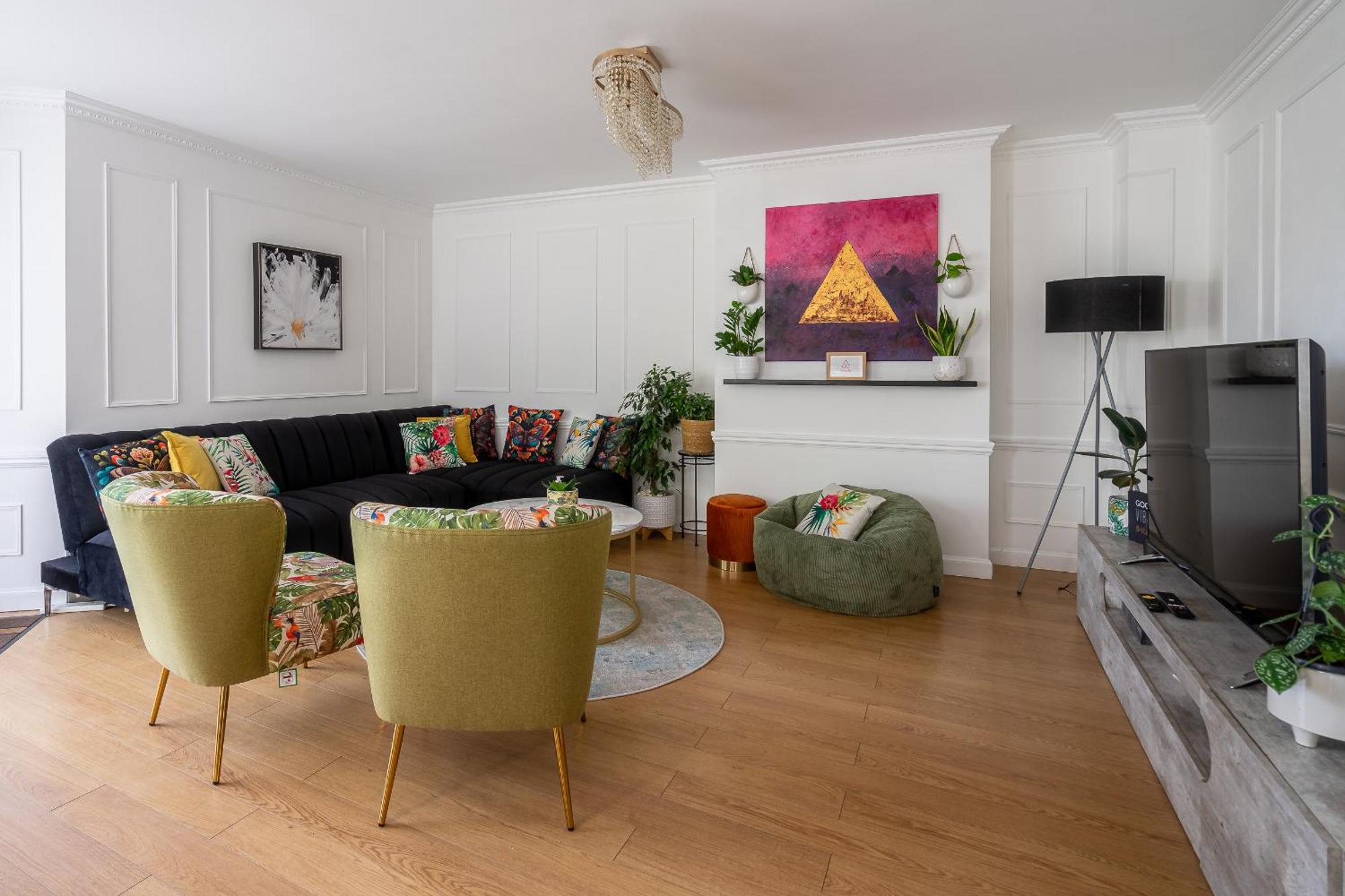 Vakantiehuis Centre House - 5 Bedrooms - Sleeps 9 - Parking *