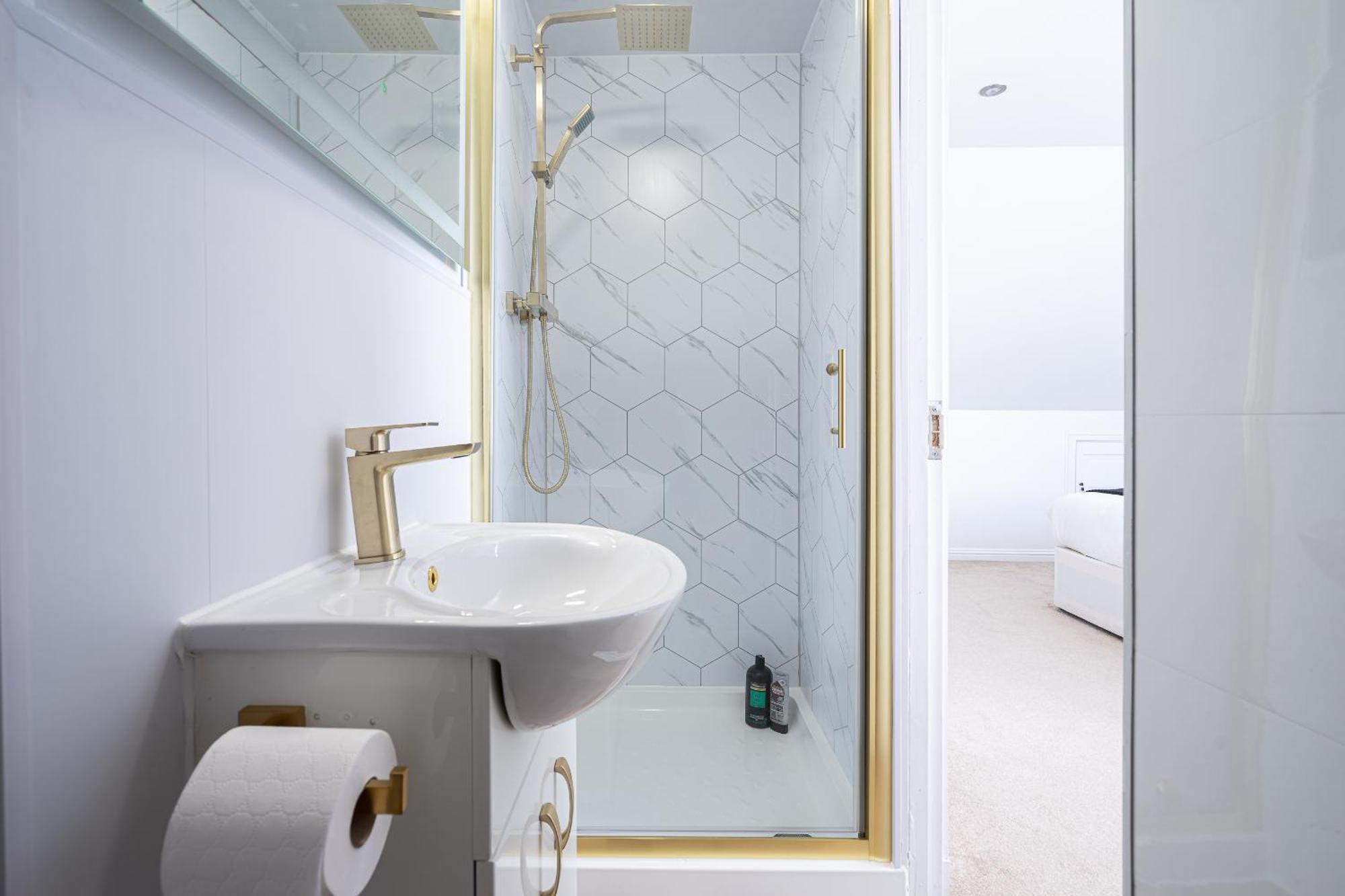 Vakantiehuis Centre House - 5 Bedrooms - Sleeps 9 - Parking Edinburgh